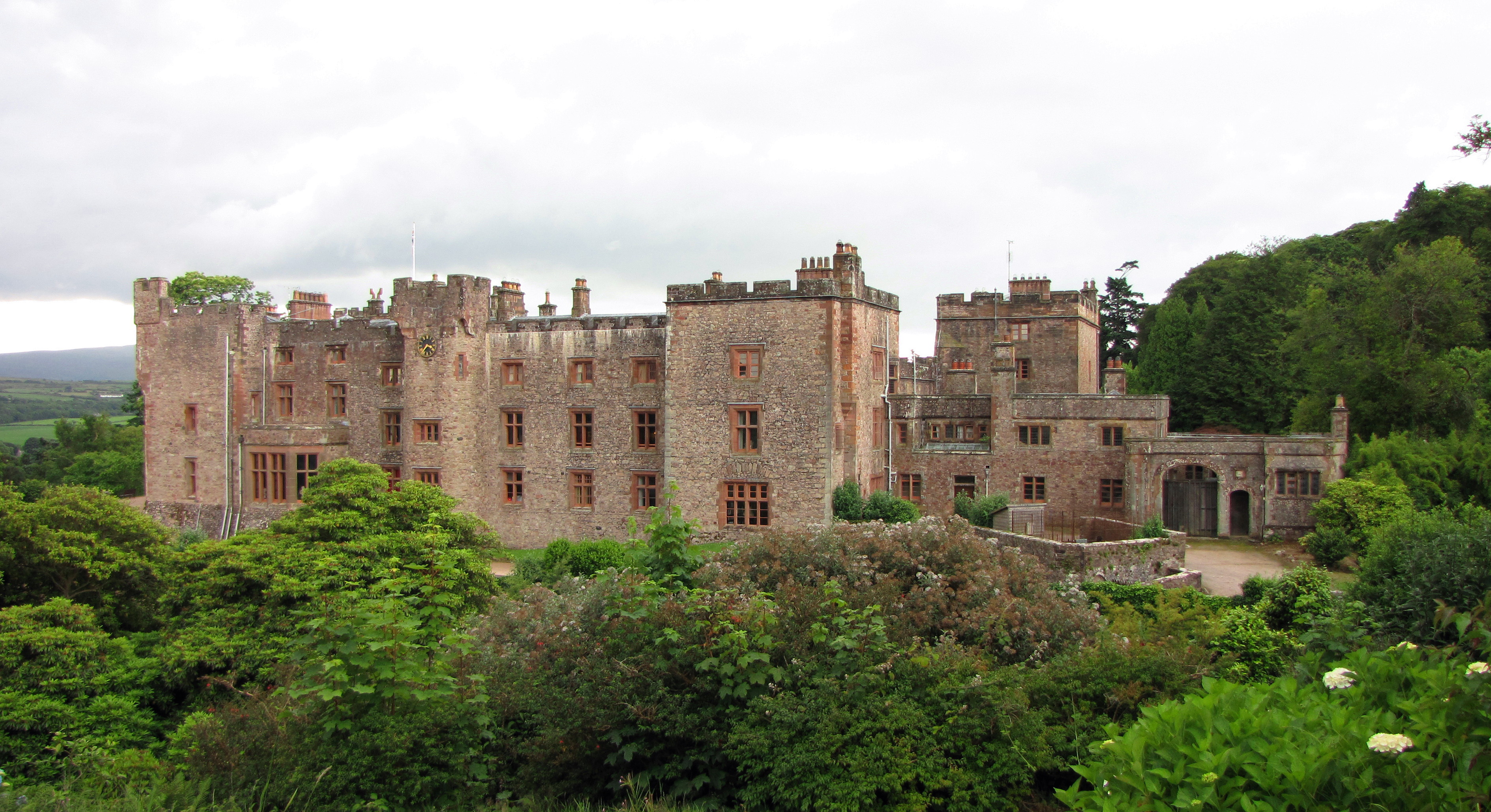 Muncaster_Castle_-_geograph.org.uk_-_1980832