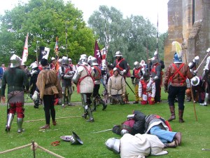 Lancastrian prisoners are taken from Tewkesbury Abbey for trial and summary execution in the marketplace.