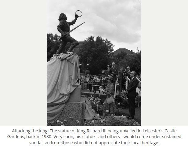 Richard's statue 25 years ago....