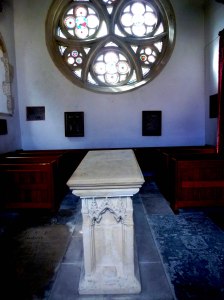 Margaret Neville's tomb/round window